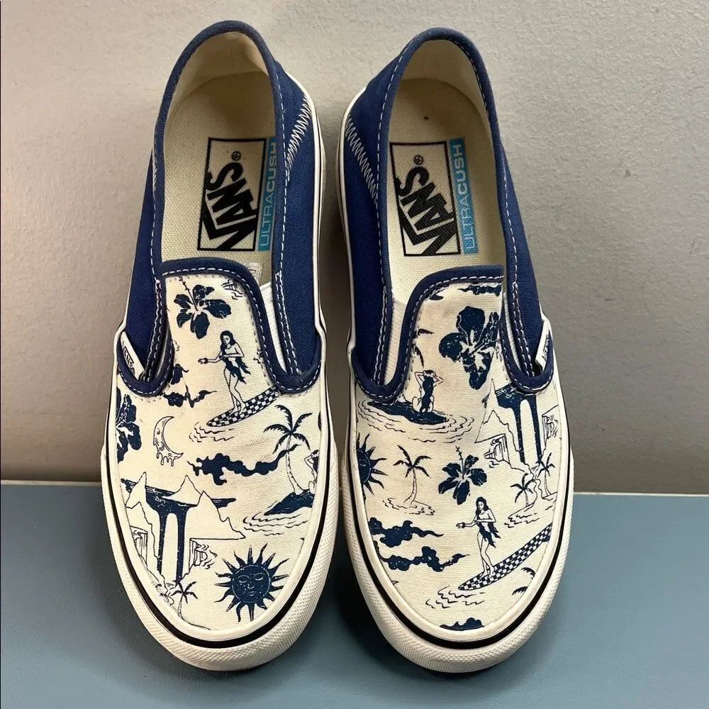 Vans Navy and Cream Graphic Ultracush Slip-Ons W6 - Picture 2 of 9